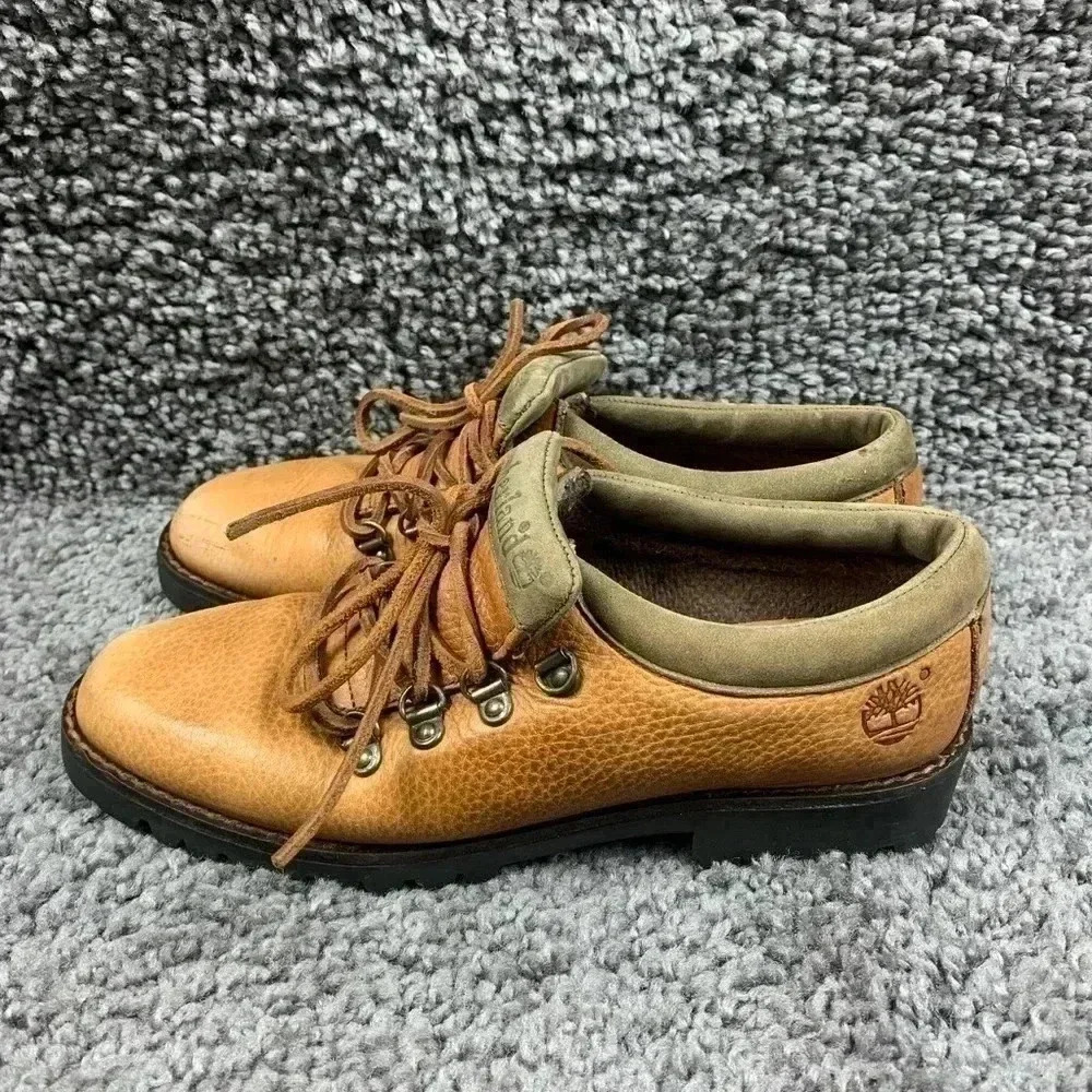 Timberland Low Cut Boots sz 7 women's Shoes Made In Italy - Picture 1 of 8